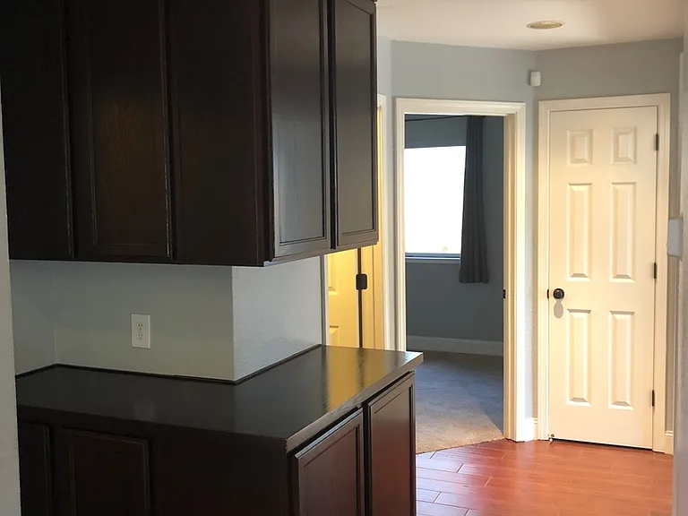 7677 Auburn Ridge Ct — Photo 13