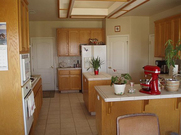 2nd image of 770 Heatherwood Estates Dr