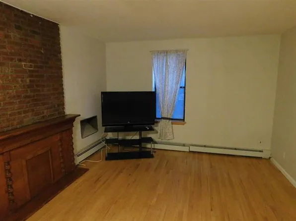1093 Summit Ave #203, Jersey City, NJ 07307
