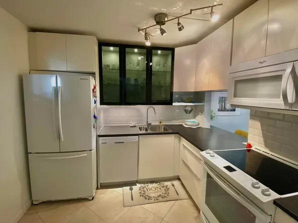 2616 N Garden Drive #204, Lake Worth, FL 33461