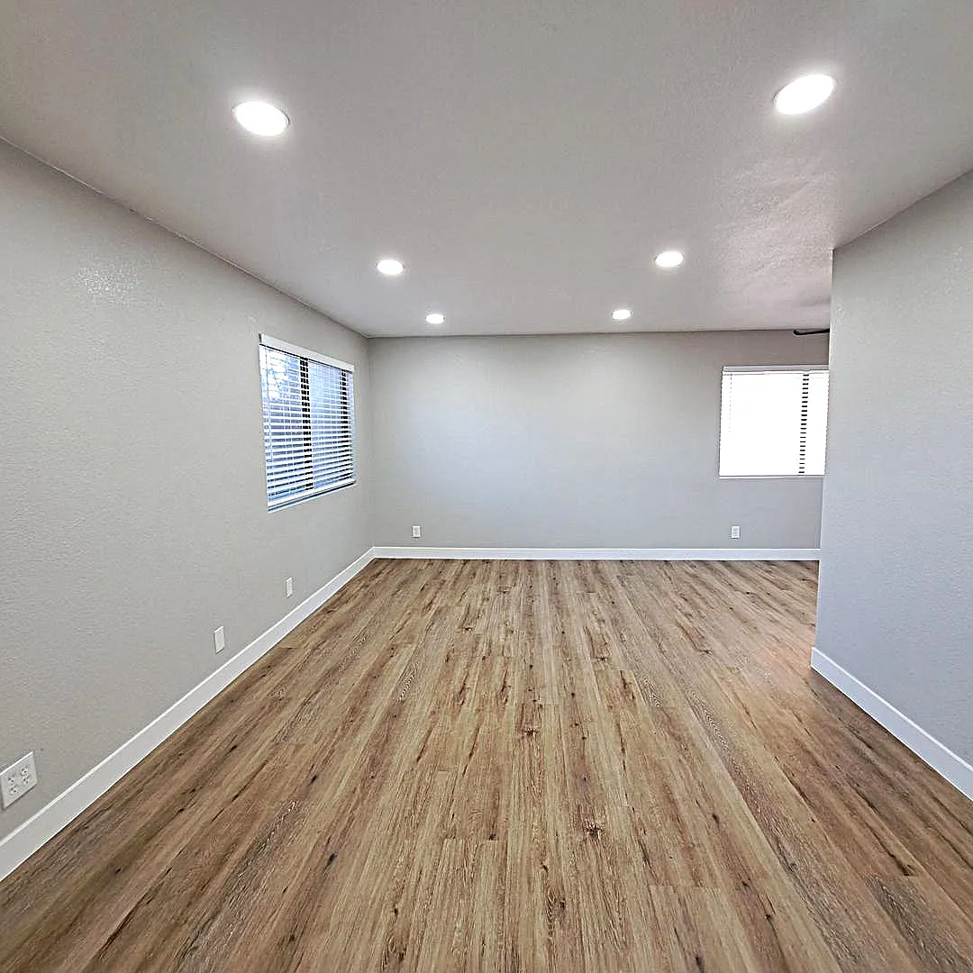 2 bed, 948 sqft, $1,350 — Photo 3