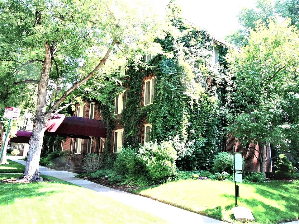 1412 E 10th Ave #2
