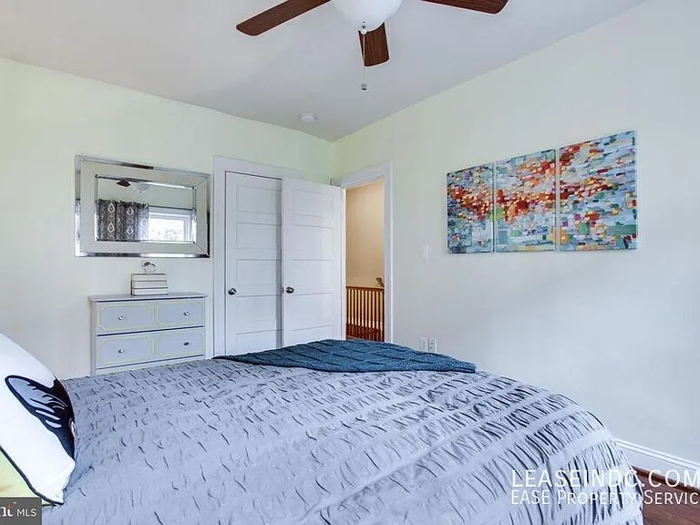 1414 Oak St NW — Photo 24