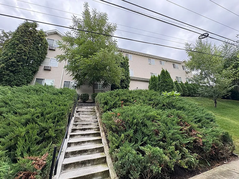 705 S Jefferson St — Photo 12