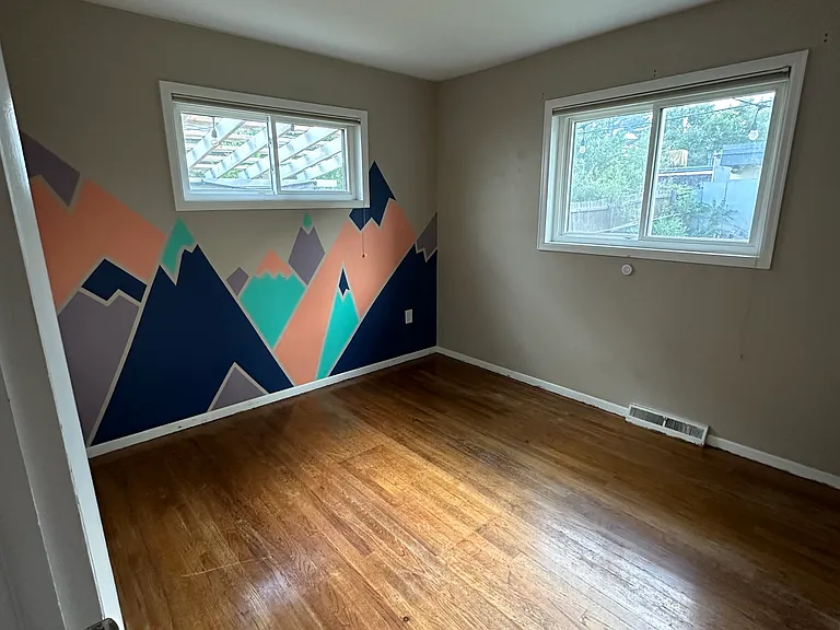 1305 S Benton St — Photo 17