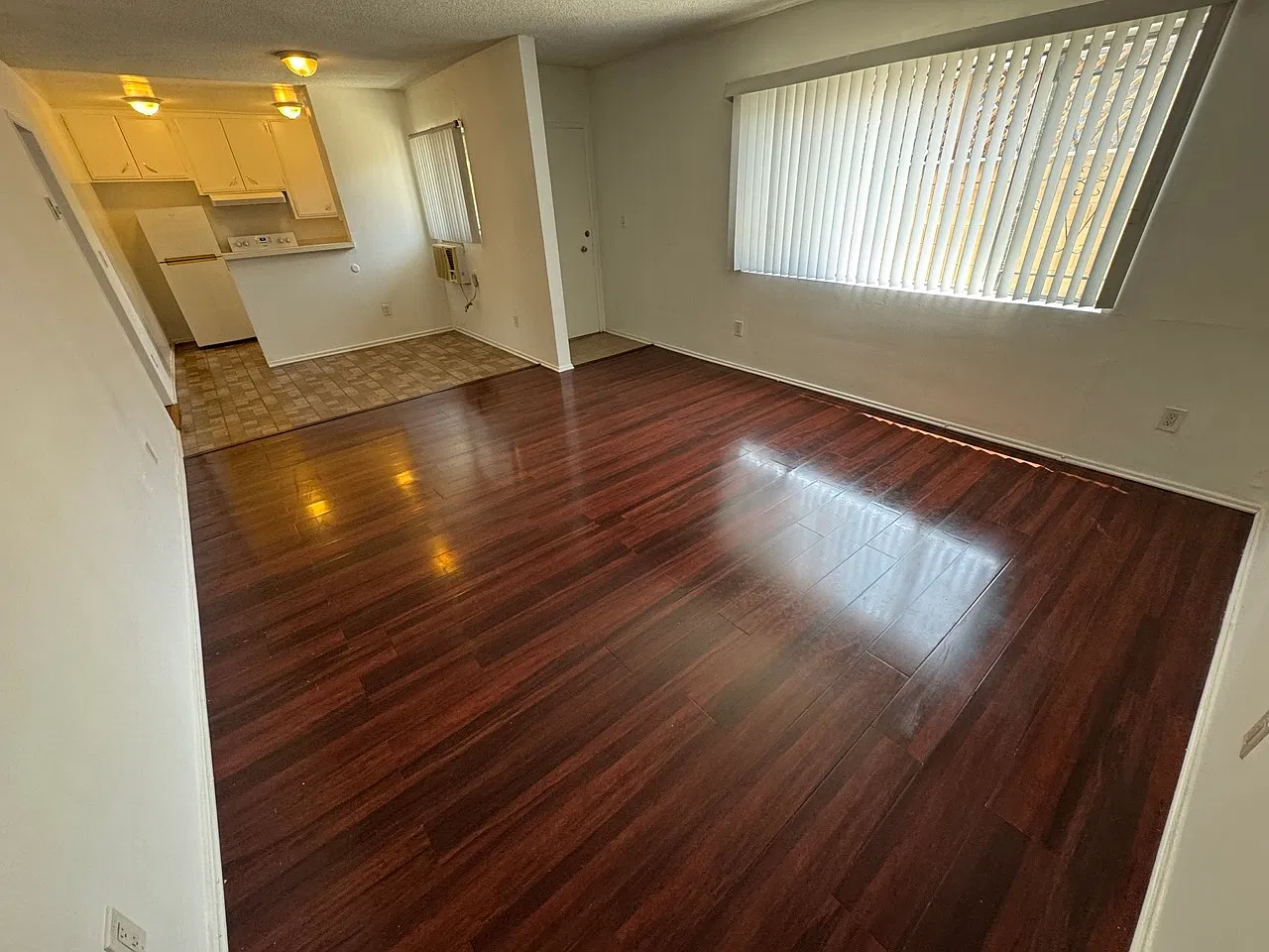 2614 S Garth Ave — Photo 2