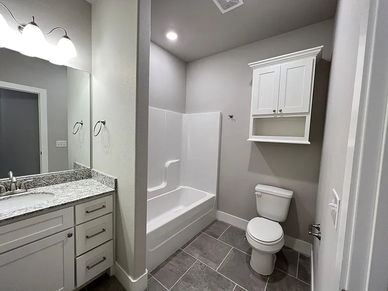 1052 Morra Ave — Photo 20
