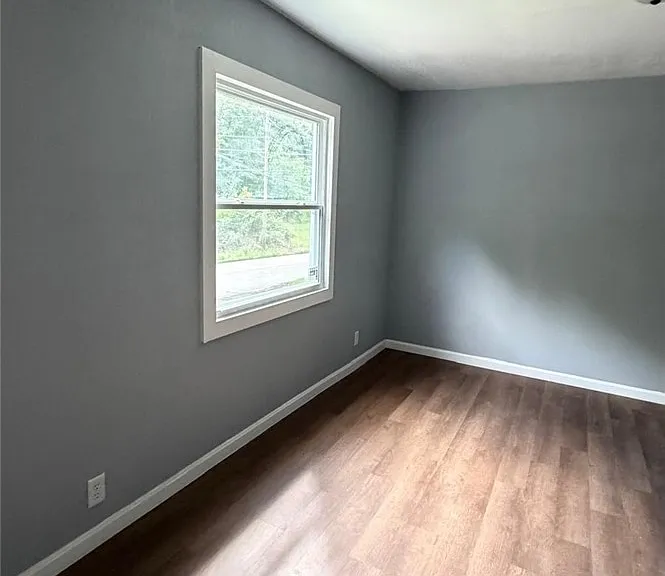 1021 California Dr — Photo 14