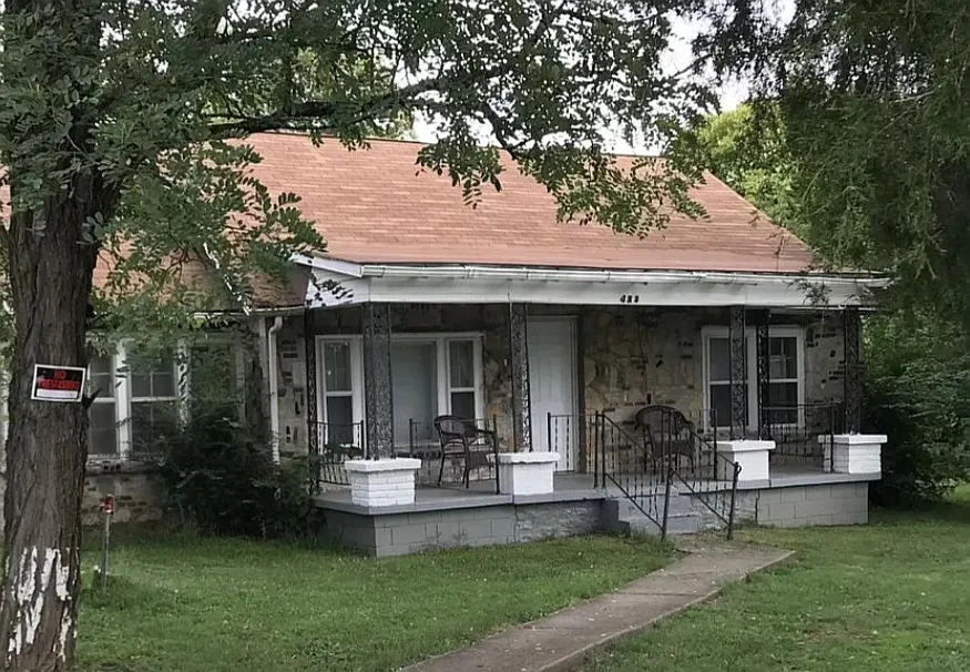 2 bed, 1000 sqft, $1,500 — Photo 1