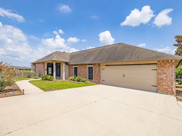 125 Lake Olivia Dr, Thibodaux, LA 70301