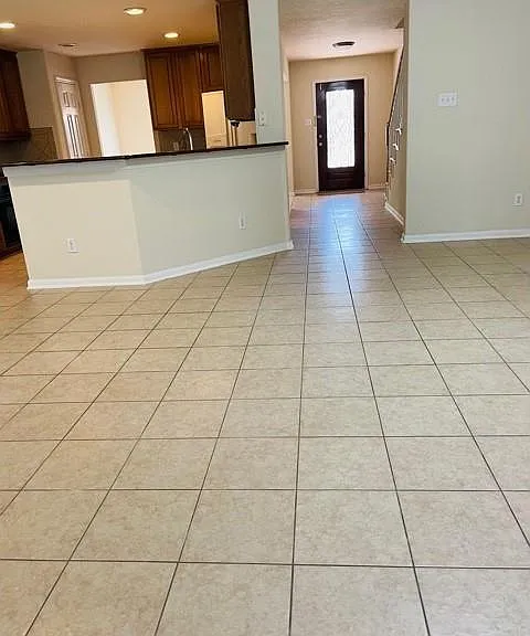 9506 Carsonmont Ln — Photo 6
