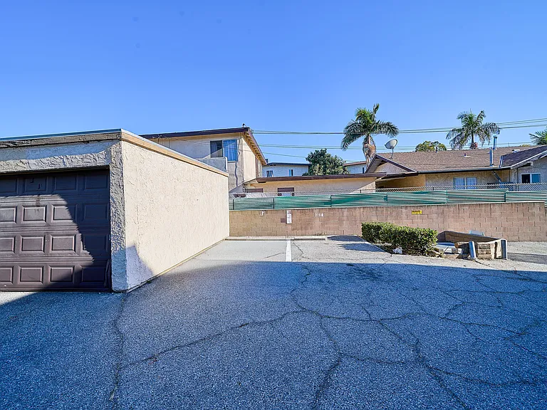 216 N Alhambra Ave #B — Photo 5