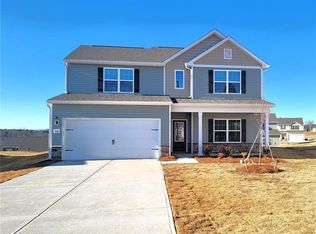 101 Tail Star Ct, King, NC 27021