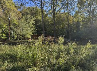 1800 Walgrove Rd, Elkview, WV 25071