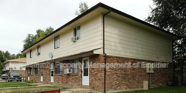 204 E Saint Clair Ave #A — Photo 1