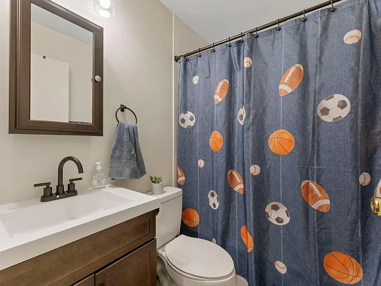 426 Keystone Ave #7B — Photo 8