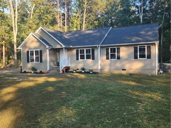 20951 Westover Dr, Mc Kenney, VA 23872