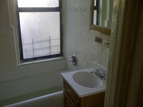 2nd image of 2460 Davidson Ave APT 31B