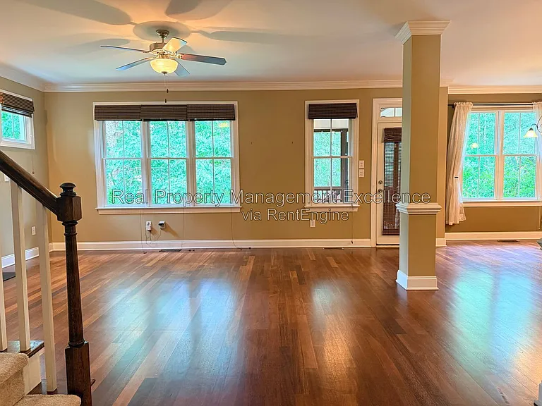 616 Lake Artesia Ln — Photo 22