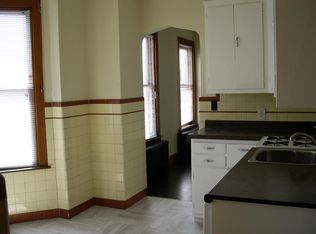 551 Spring St APT 301, Reading, PA 19601