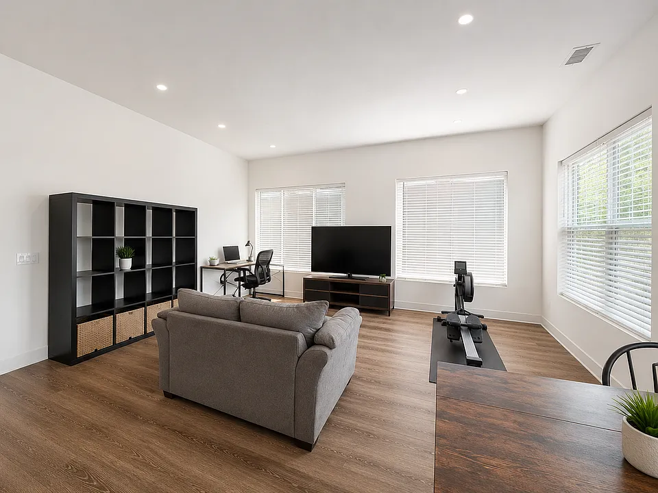 581 Middlesex Ave