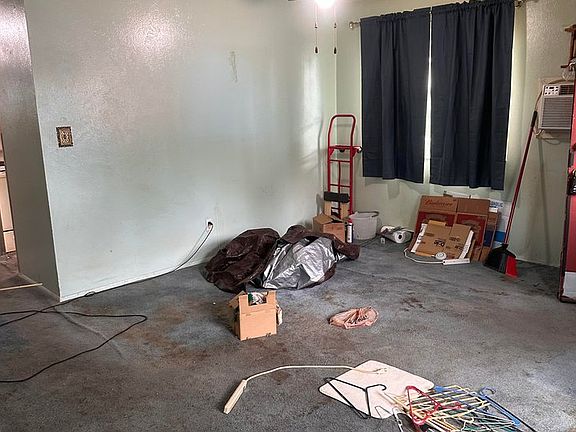 4th image of 503 River St
