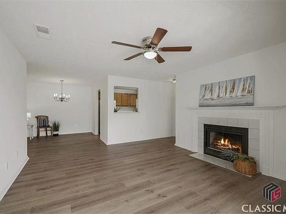 3rd image of 608 Berkeley Woods Drive #608