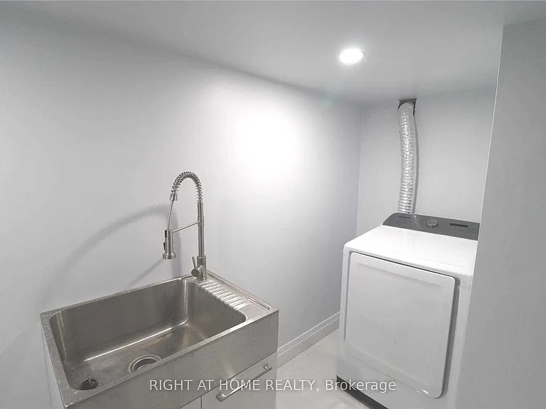 688 Village Pkwy — Photo 7