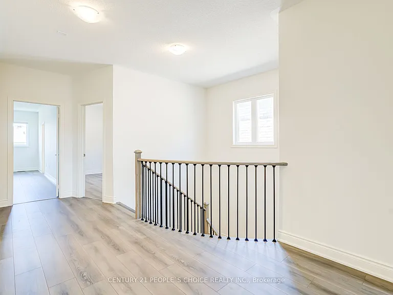 2237 Crystal Dr — Photo 21