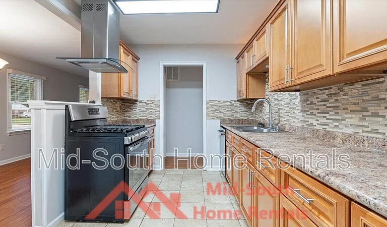 4515 Flamingo Rd — Photo 7