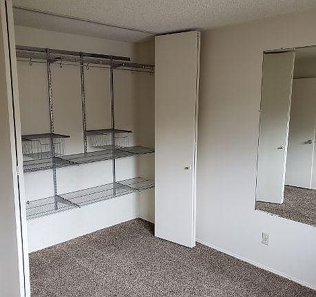 5th image of 2802 Garden Ct APT C