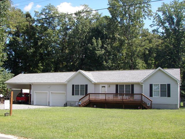 1st image of 946 Presley Creek Dr