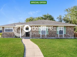 1134 Cedar Ridge Cir, Desoto, TX 75115