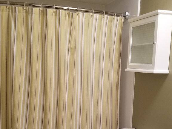 4th image of 12 Parkside Ct APT 3
