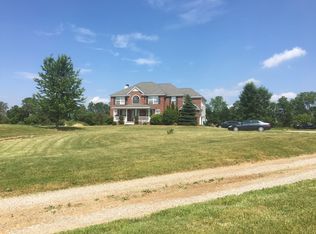 9876 Fowlerville Rd, Fowlerville, MI 48836