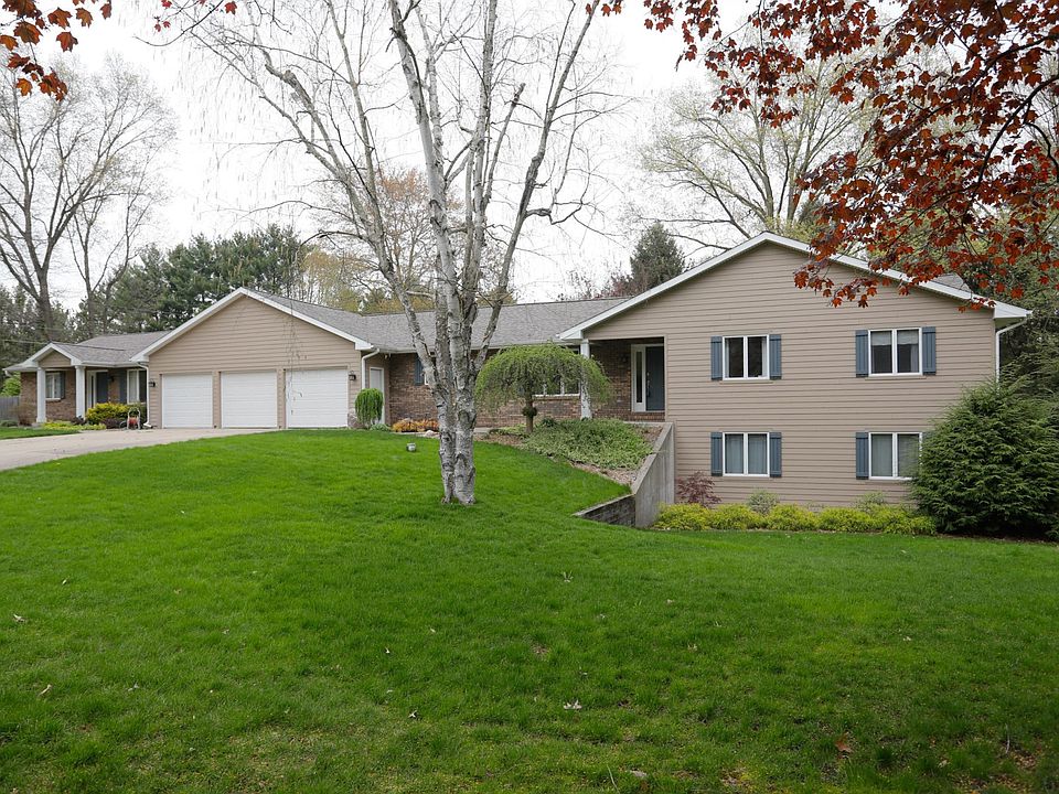 56055 Woodridge Dr-101