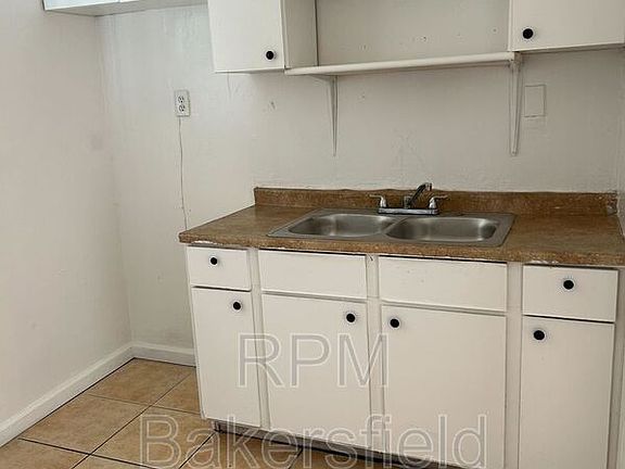5th image of 2736 Security Ave Unit B