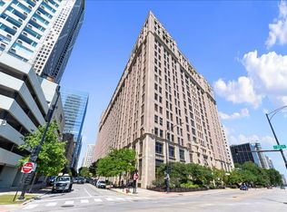 680 N Lake Shore Dr APT 914, Chicago, IL 60611