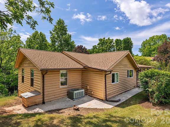 2nd image of 185 Indian Springs Rd