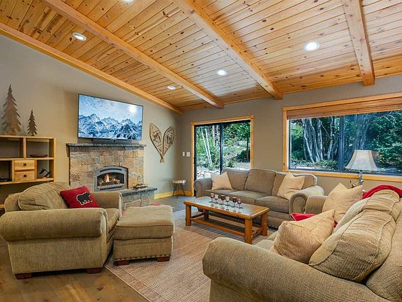 2nd image of 1190 Alpine Way