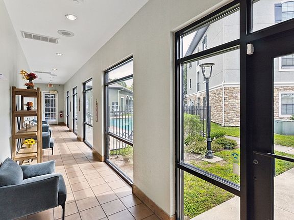 3rd image of 8625 Winkler Dr #2-2201