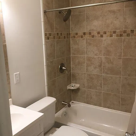 795 Byron Ave — Photo 4