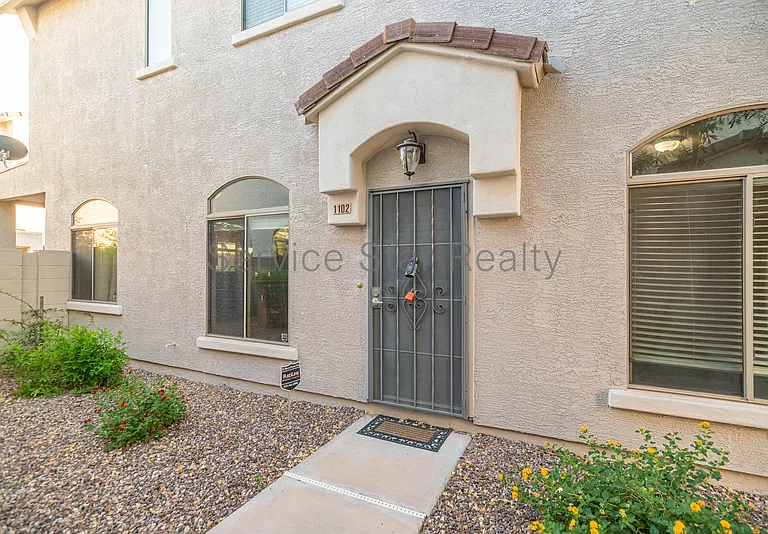 2150 E Bell Rd #1102 — Photo 4