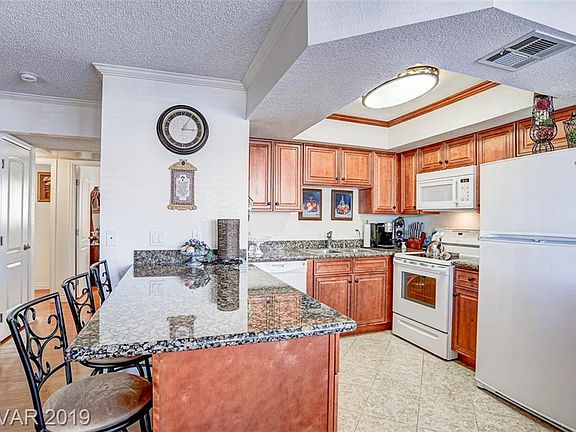 5th image of 917 Boulder Mesa Dr Unit 102