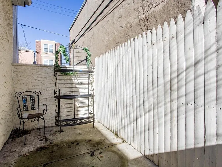 2545 Ellsworth St — Photo 13