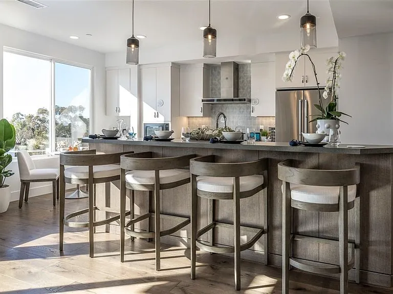 2876 Trails Ln — Photo 1