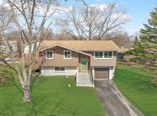 1512 Syracuse Ln, Schaumburg, IL