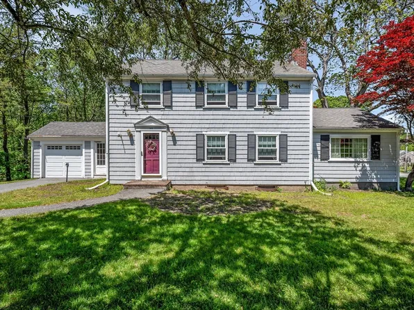 146 Elm St, Andover, MA 01810