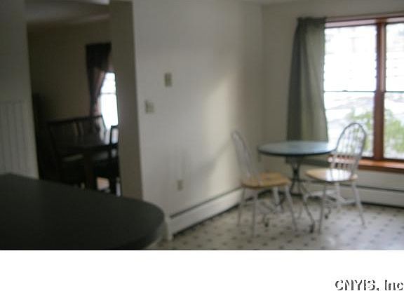 5th image of 156 Shirley Ave
