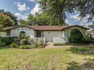 2000 York Dr, Edgecliff Village, TX 76134